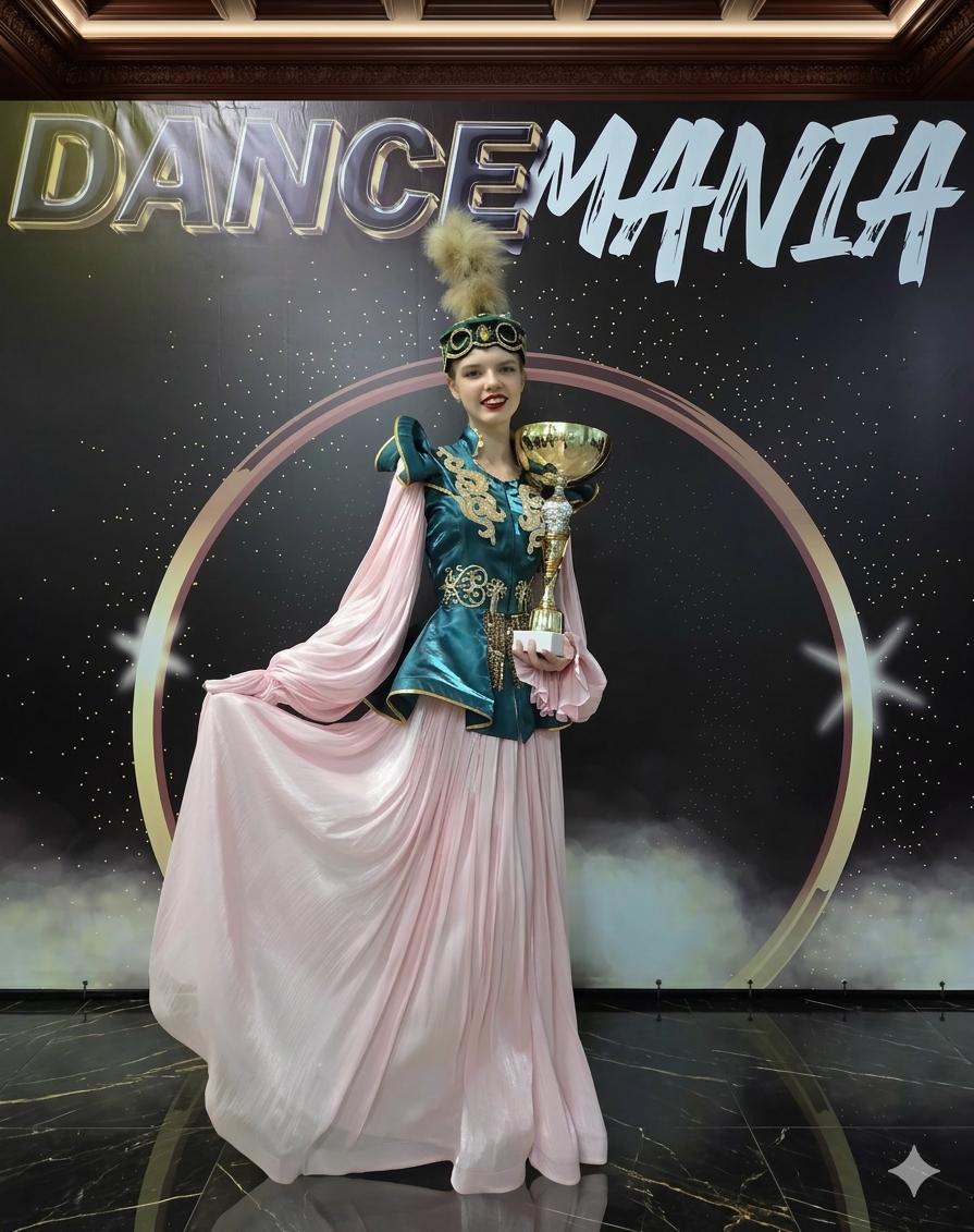 Құттықтаймыз / Поздравляем!